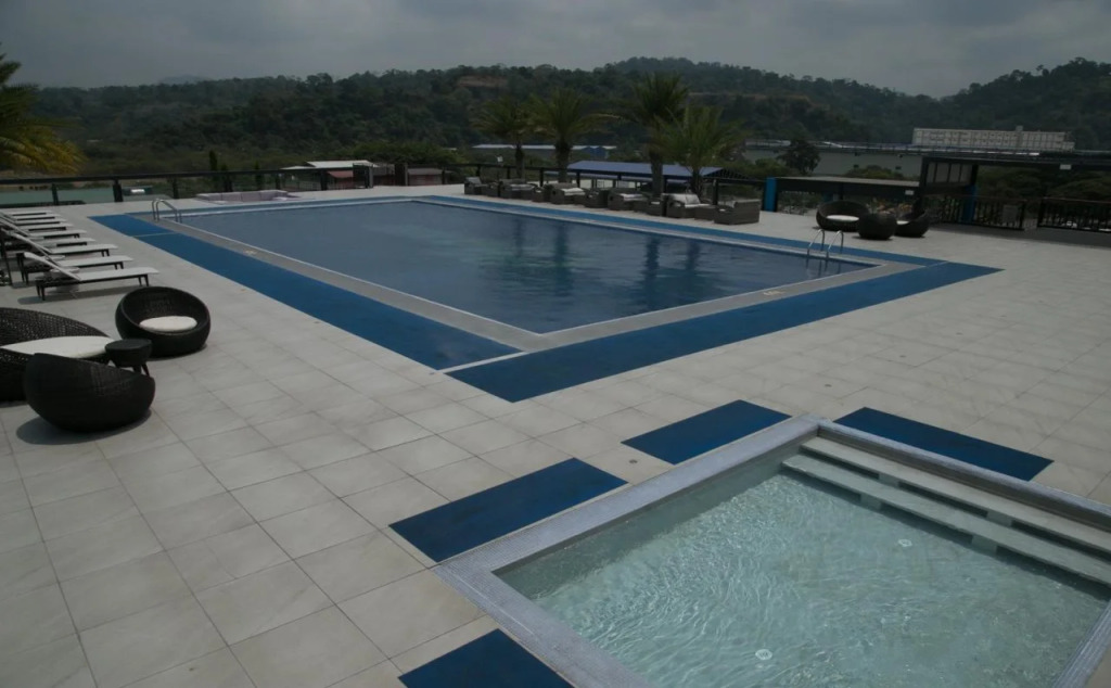 Le Charmé Suites - Subic