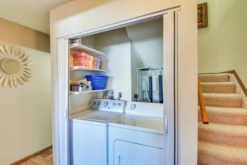 Central Steamboat Condo: Outdoor Hot Tub & Pool!