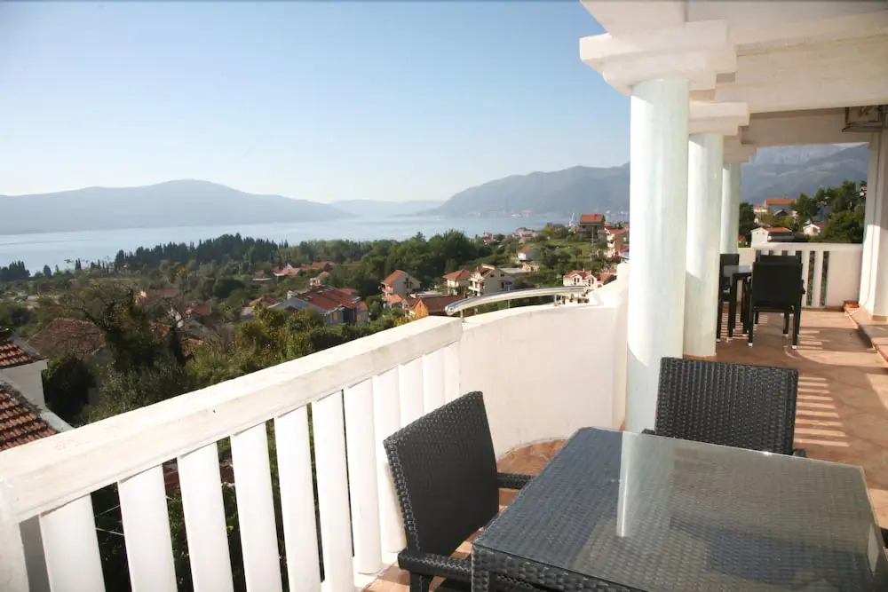 Villa Happy