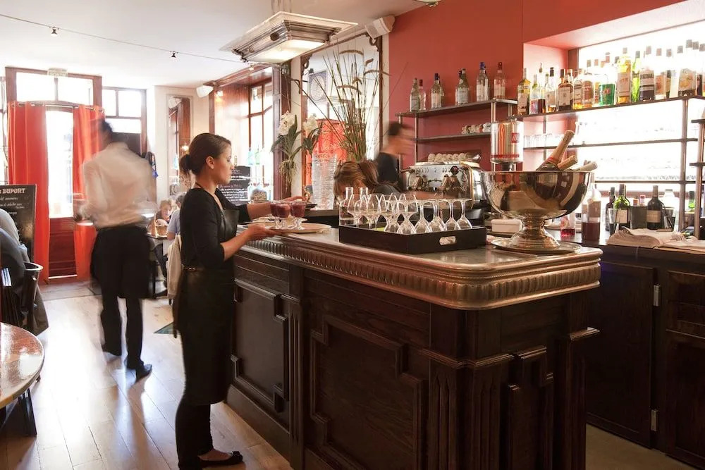 Une Chambre Chez Dupont