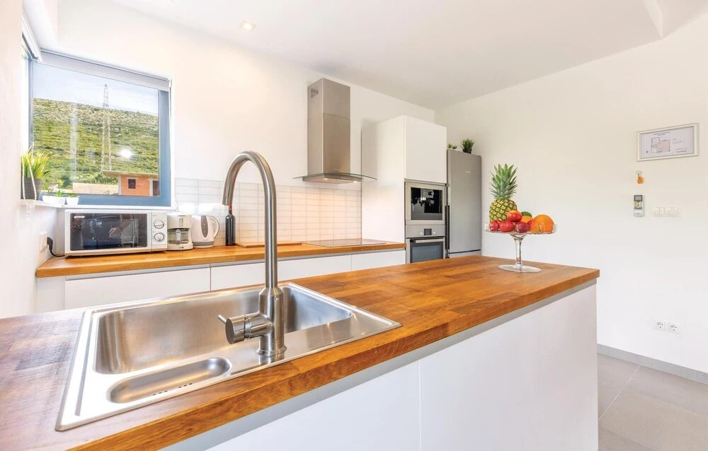 Nice Home in Trogir With Wifi and 4 Bedrooms
