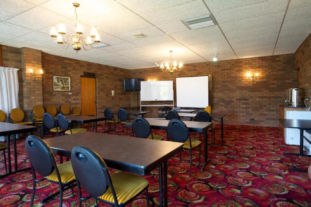 Golden Grain Motor Inn