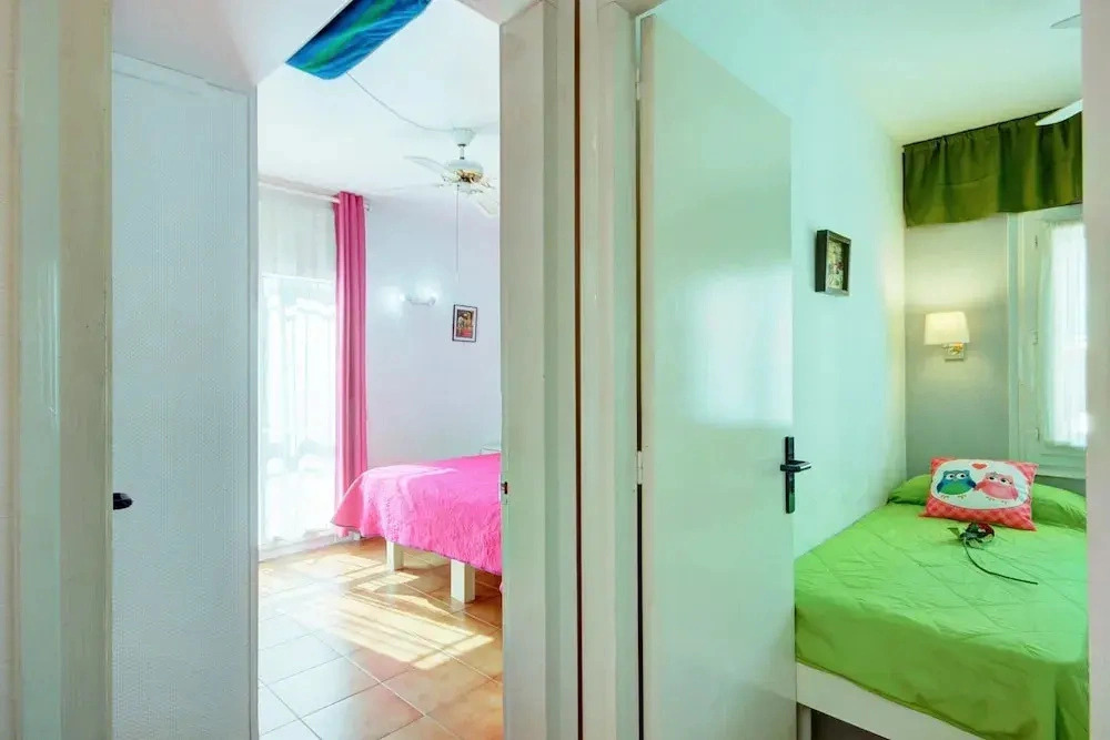 Apartment in Roses Near Sandy Beach