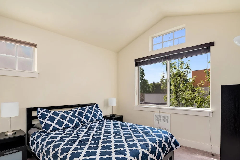 Seattle Vacation Home: The Parsonage