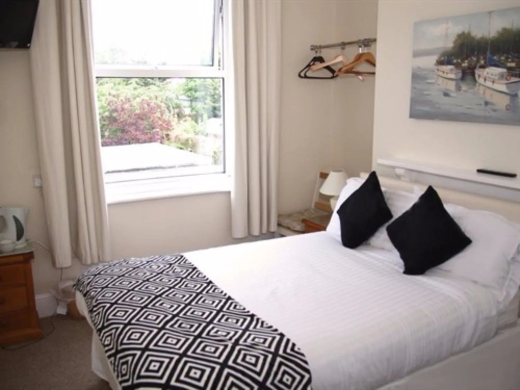 Lowdens Guest House