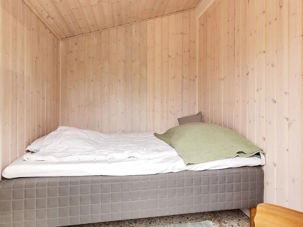 10 Person Holiday Home in Albaek