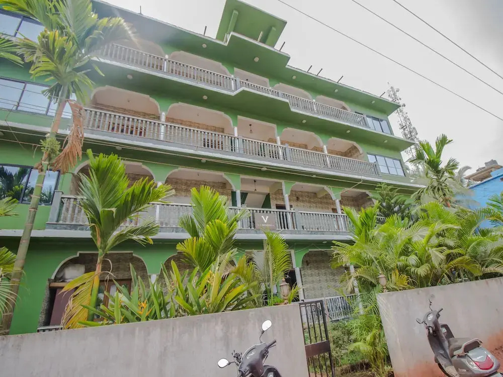 Oyo 14181 Home Green View 2bhk Morjim