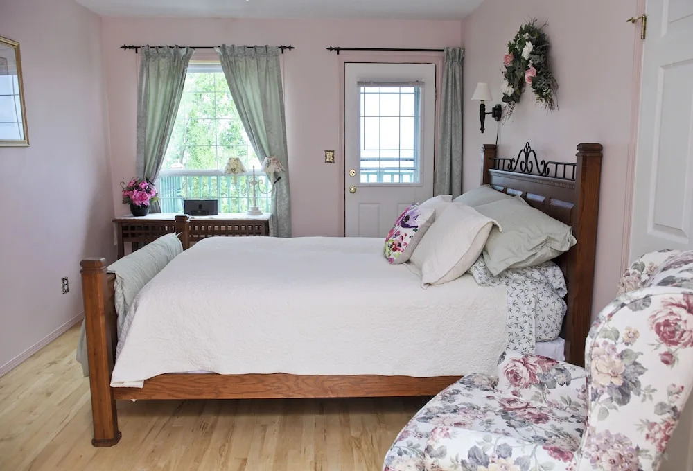 Waterfront Harbour B&B