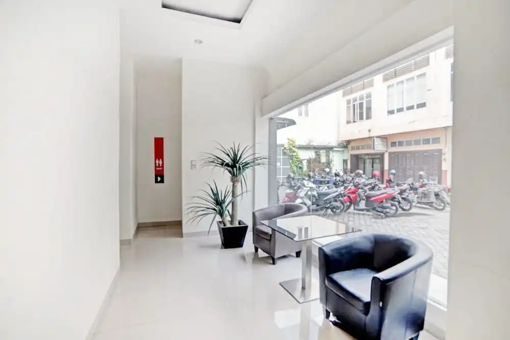 Stm Suite by OYO Rooms