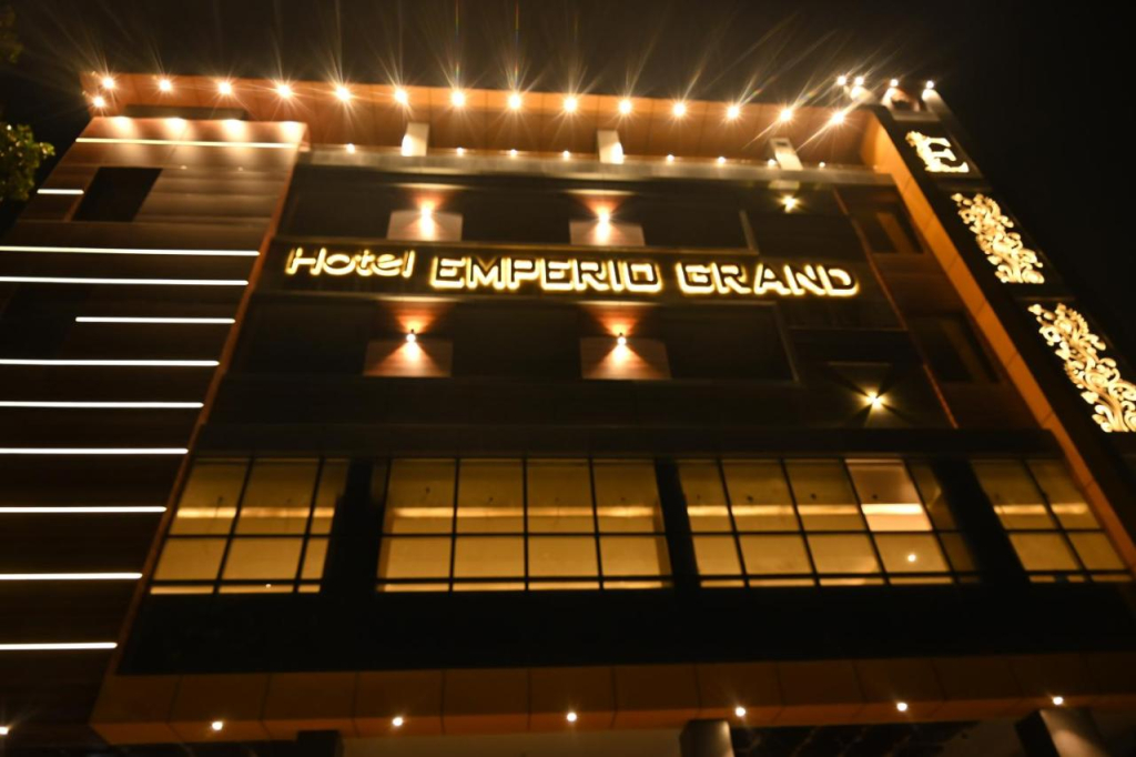 Hotel Emperio Grand