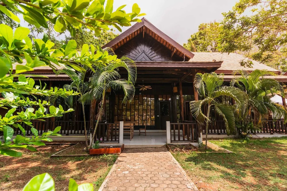 Pakse Golf Resort