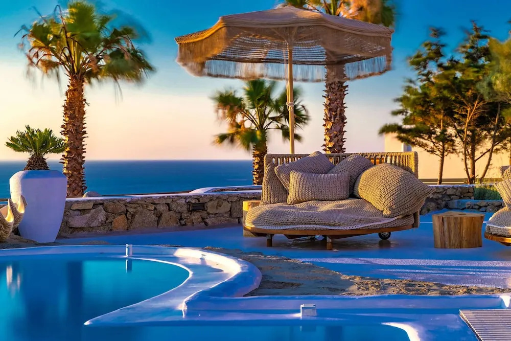 Villa "Kalli" with private pool - beachfront - Kalo Livadi