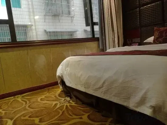 Huangping Jinghong Business Hotel
