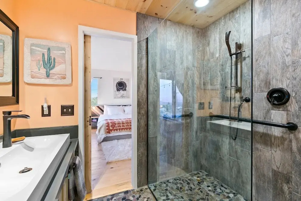 High View Haven - Hot Tub, Fire Pit & Bbq In Joshua Tree! 4 Bedroom Home by RedAwning