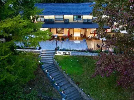 Hangzhou Panyuan Yunman red maple homestay