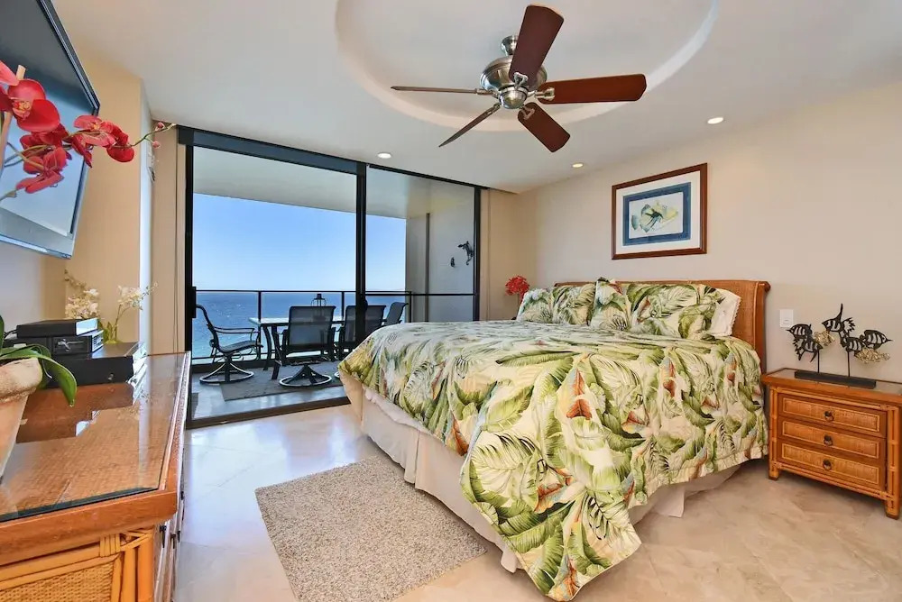 Mahana Resort #1204 1 Bedroom Condo by RedAwning