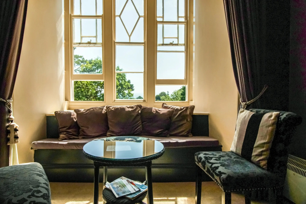 Orestone Manor Hotel