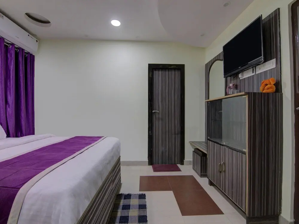 Four Seasons Villa By OYO Rooms