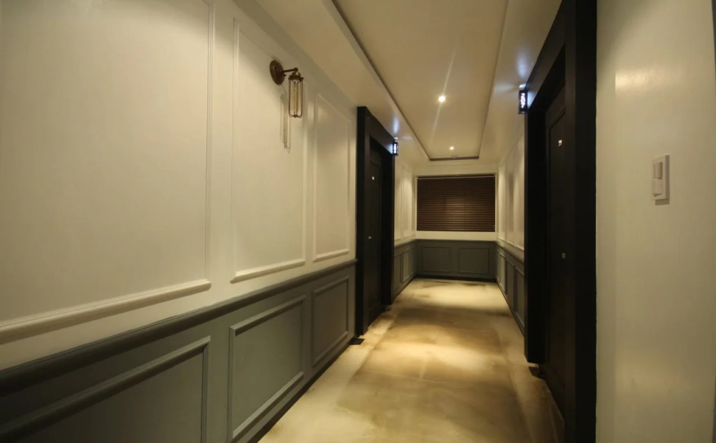 Gray Hotel