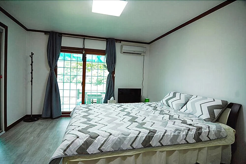Pocheon Pine Hill Pension