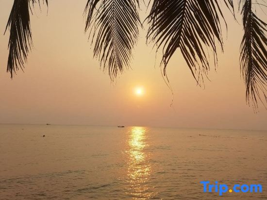 Hostel Nha Tia Near Beach Grandworld Phu Quoc