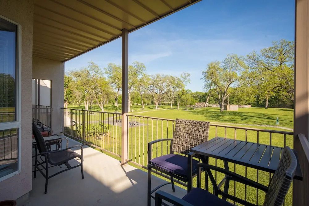 Waterwheel Escape Condo 2 Bedrooms 2 Bathrooms Condo