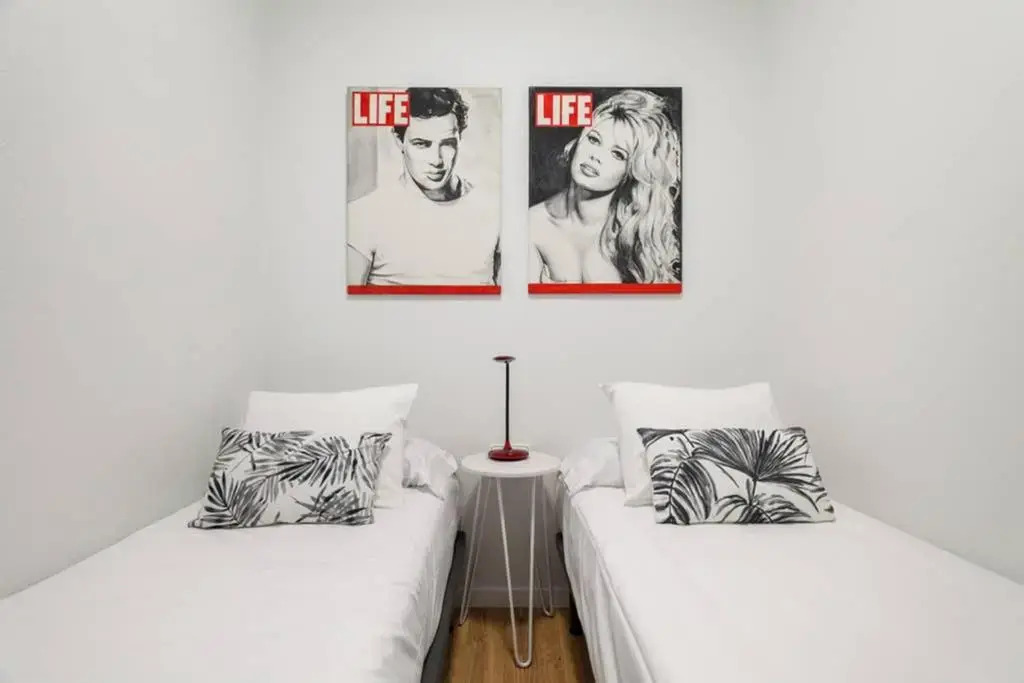Art House Renoir Plaza Universitat Sant Antoni