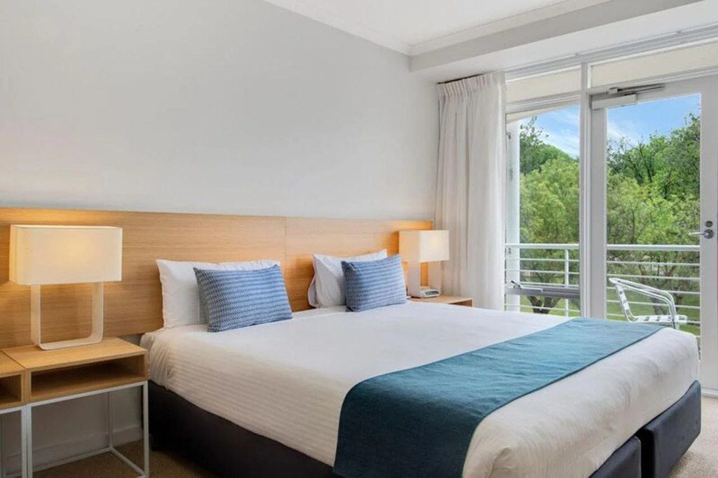 MainStay Suites Williamstown