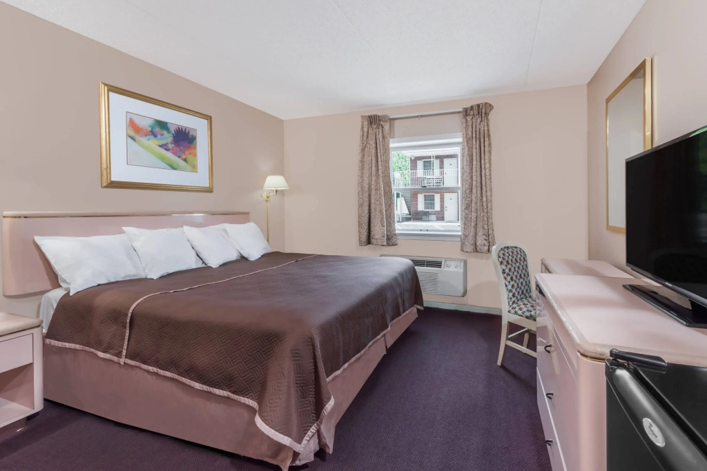 Super 8 by Wyndham Parker/SE Denver Area