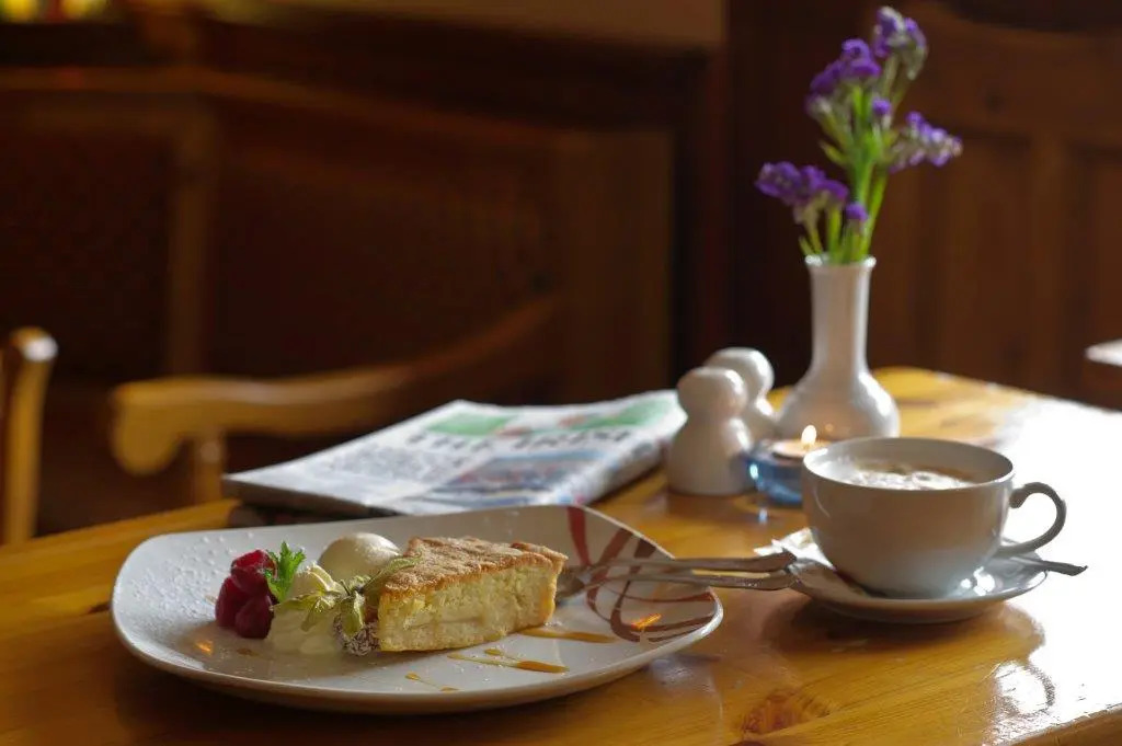 Hylands Burren Hotel