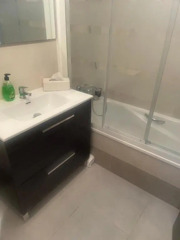 Fabulous Apartment with large pool near beach