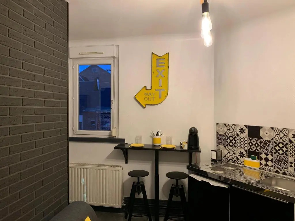 Amiens Room