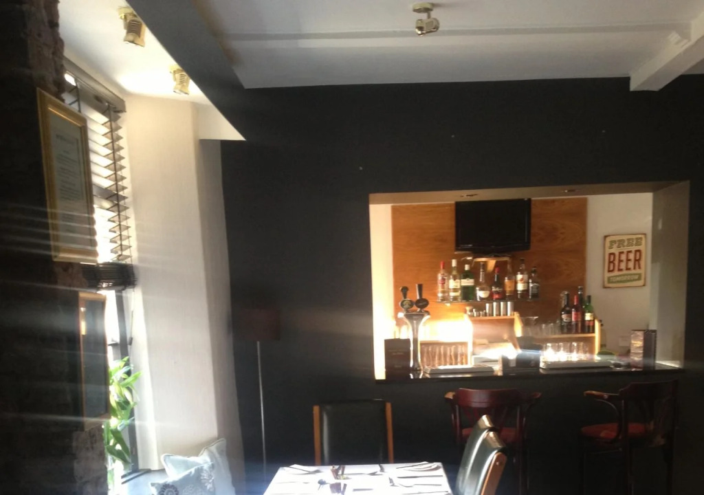 Sir William Fox Hotel