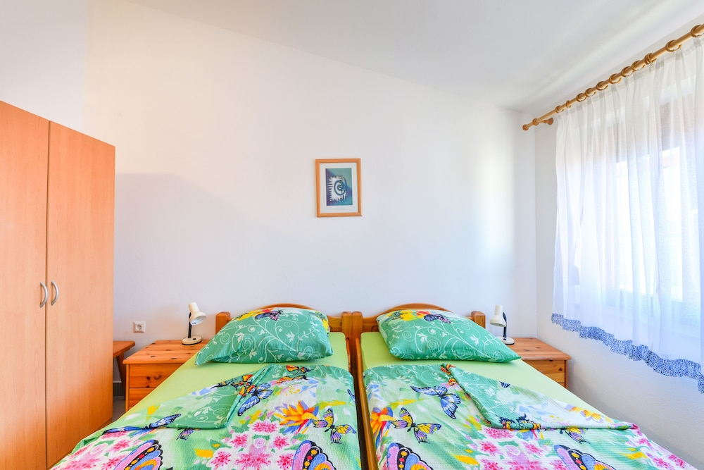Apartments Gogoljak