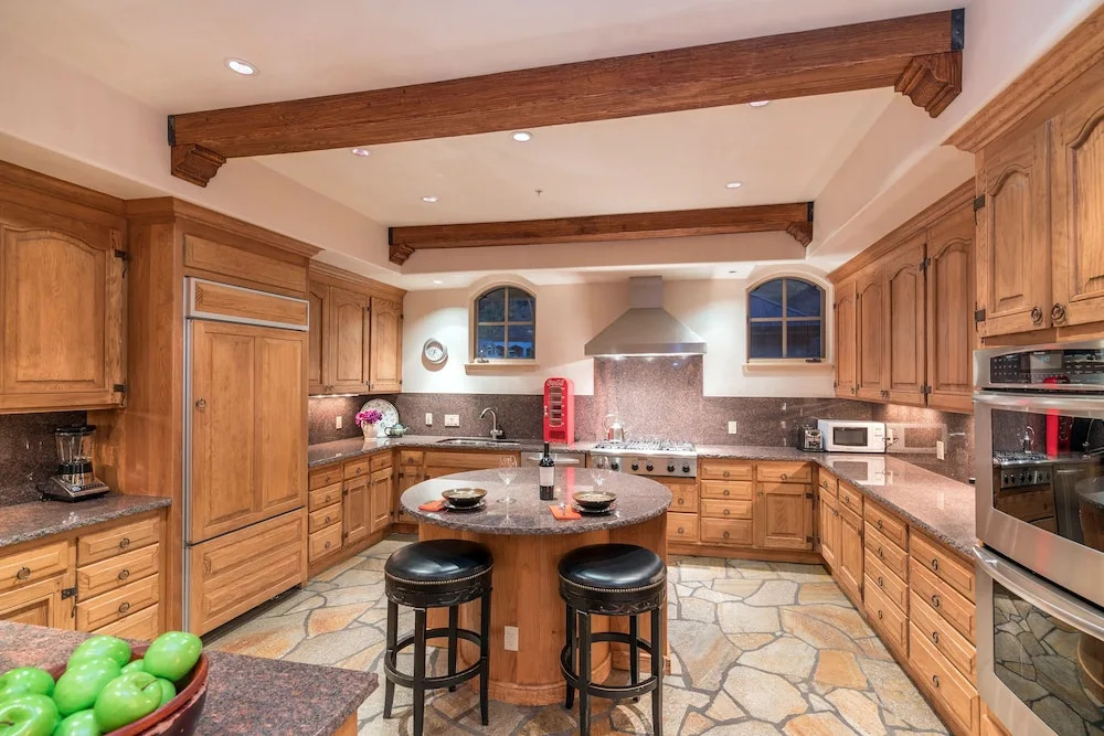 Rivercrown 7 by Exceptional Stays