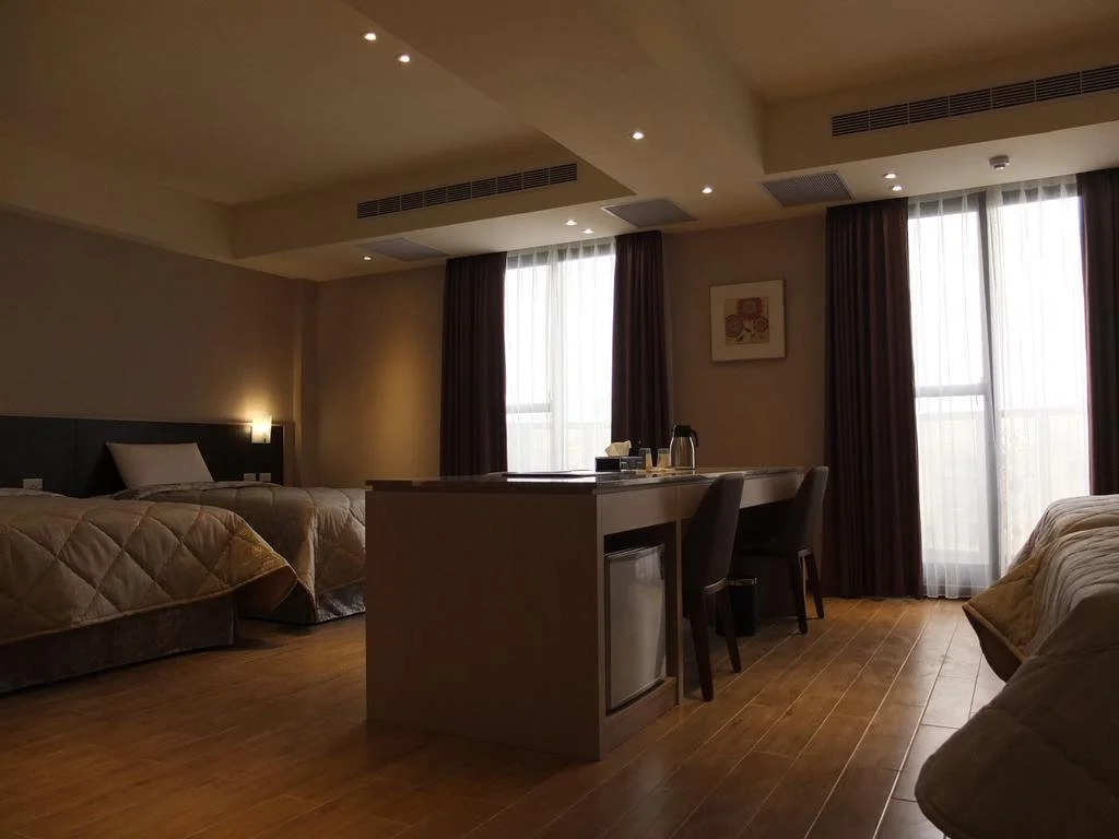 VeryGood Business Hotel