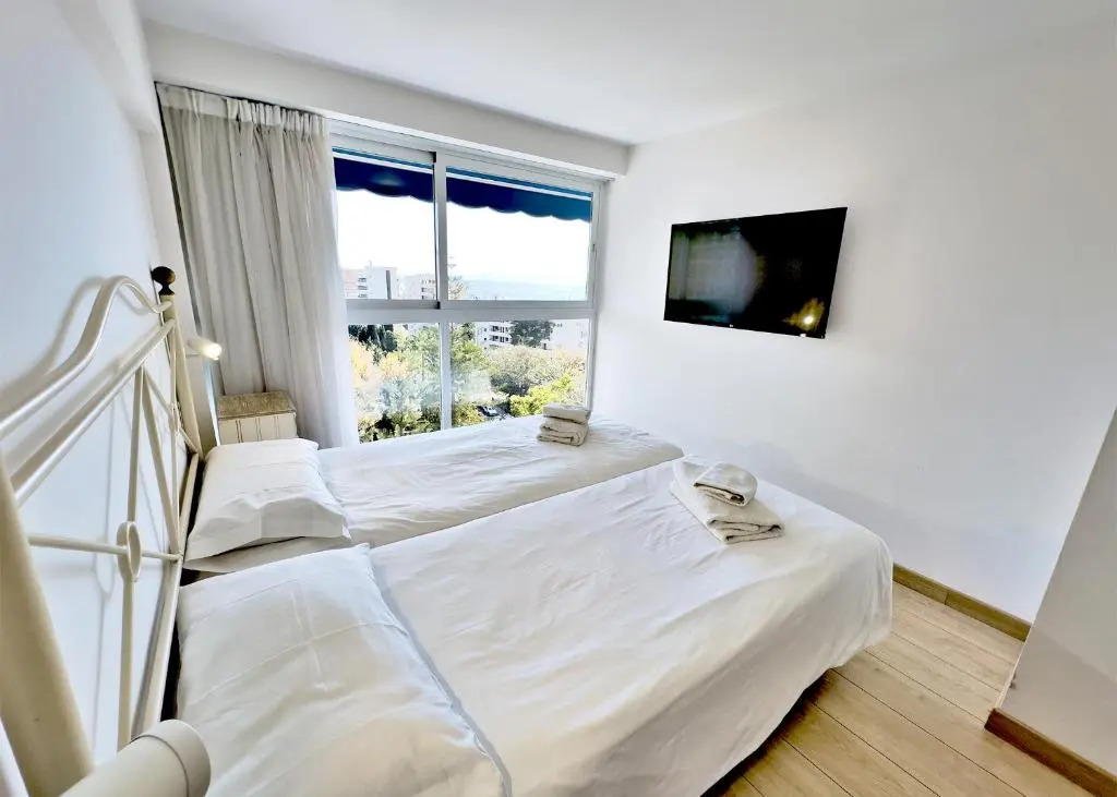 Skol 514 East Facing Duplex Apartment with Sea Views