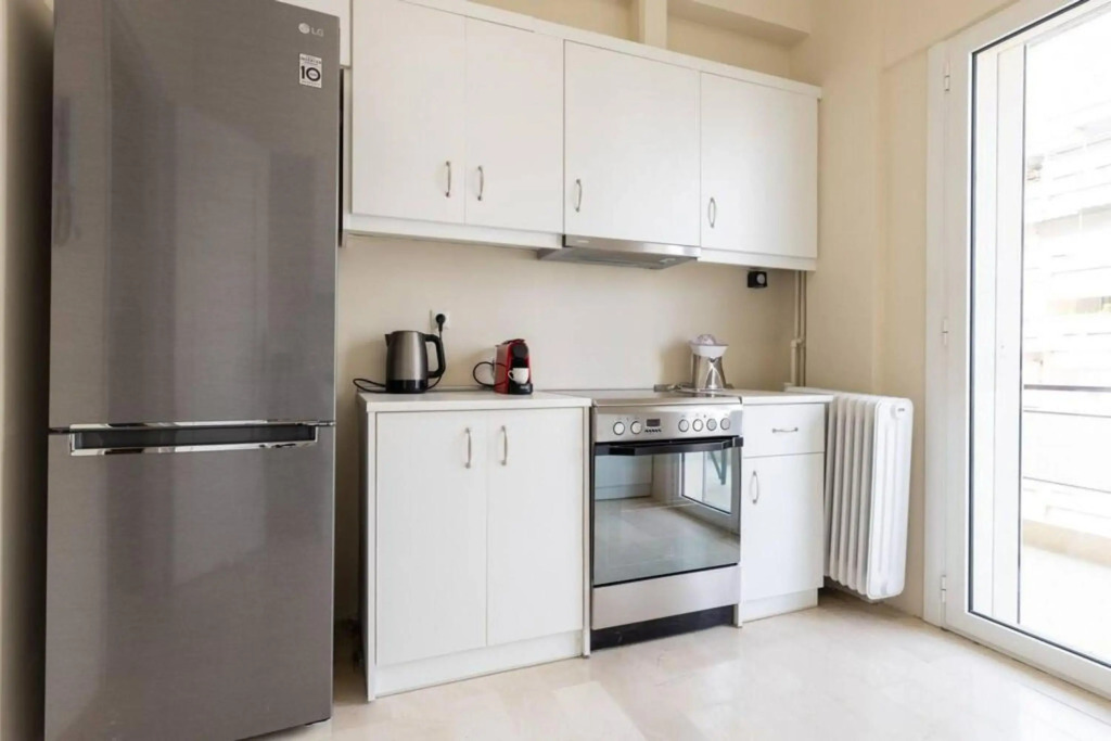 Amfitritis top floor apartment at Palaio Faliro