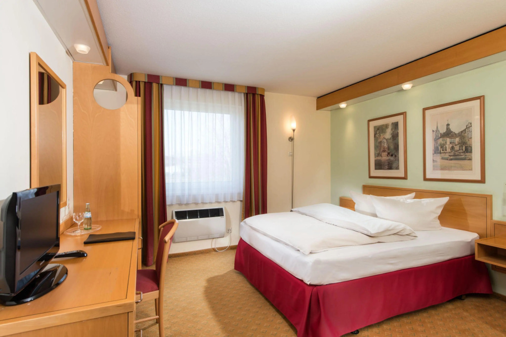 Peine Salzgitter Hotel by Belvilla