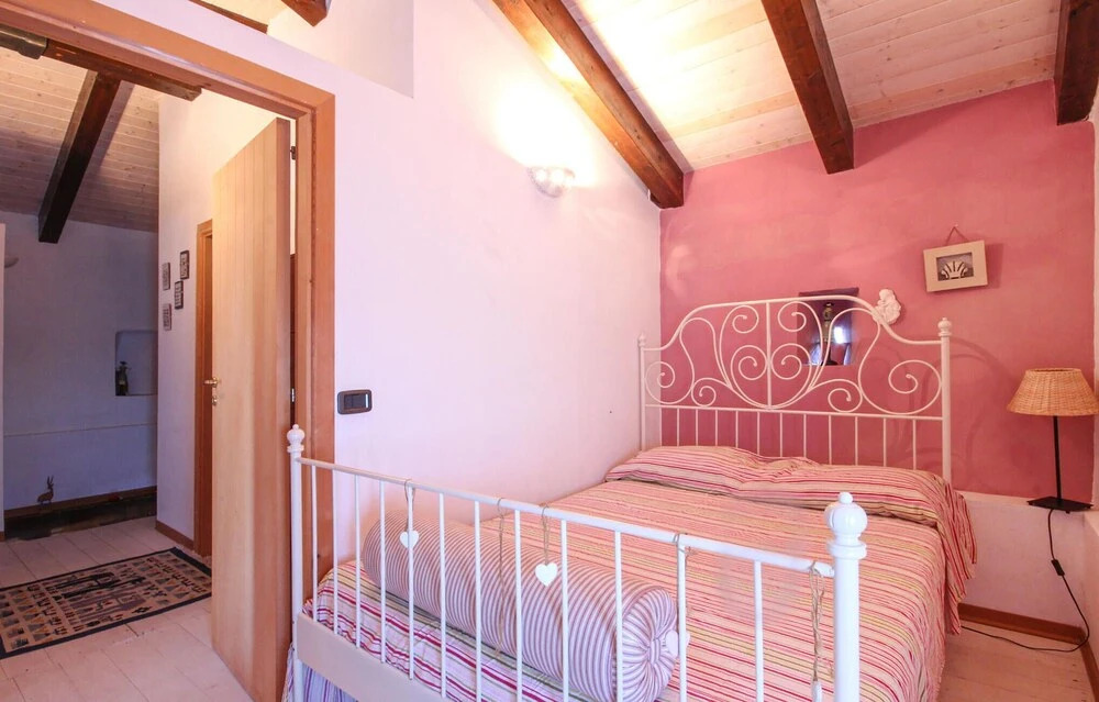 Amazing Home in Castellabate With 3 Bedrooms and Wifi