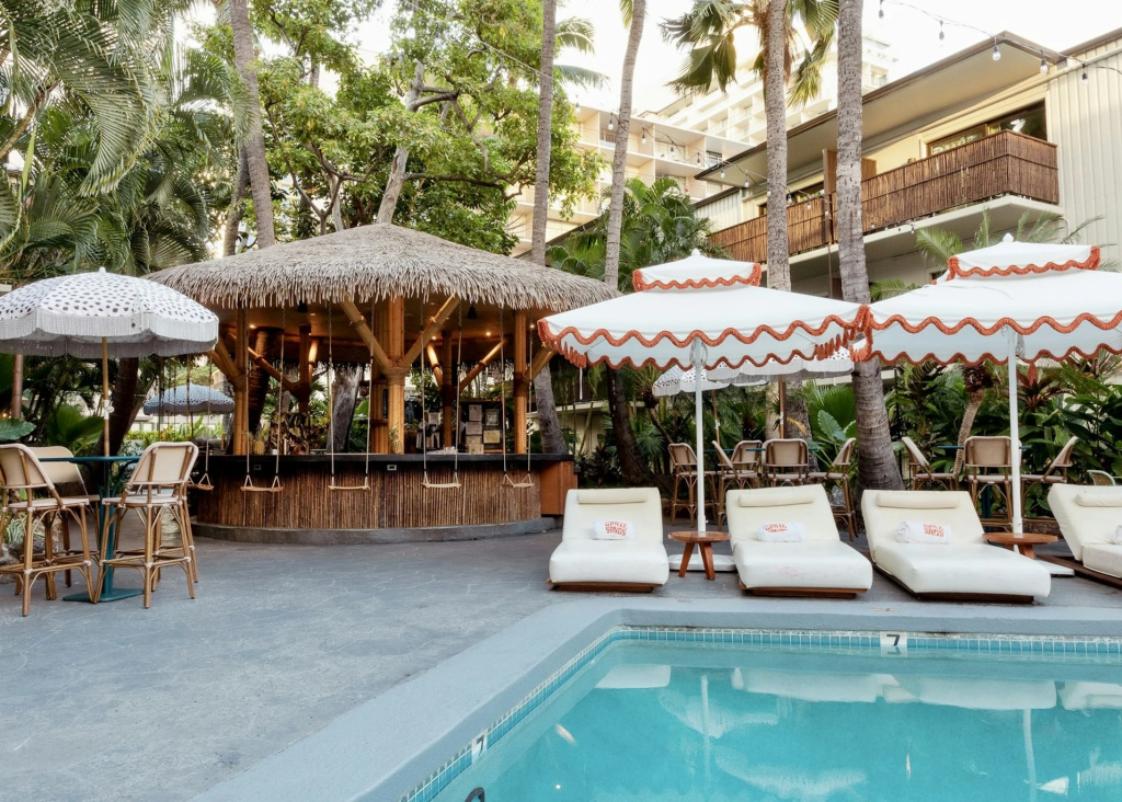 White Sands Hotel