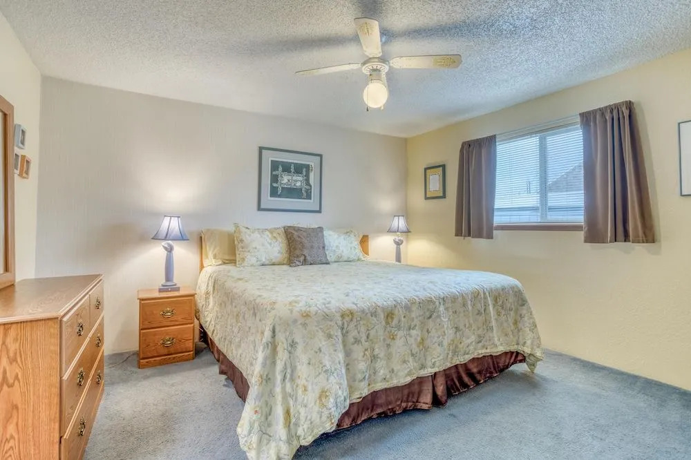 Sandy's Beach Place