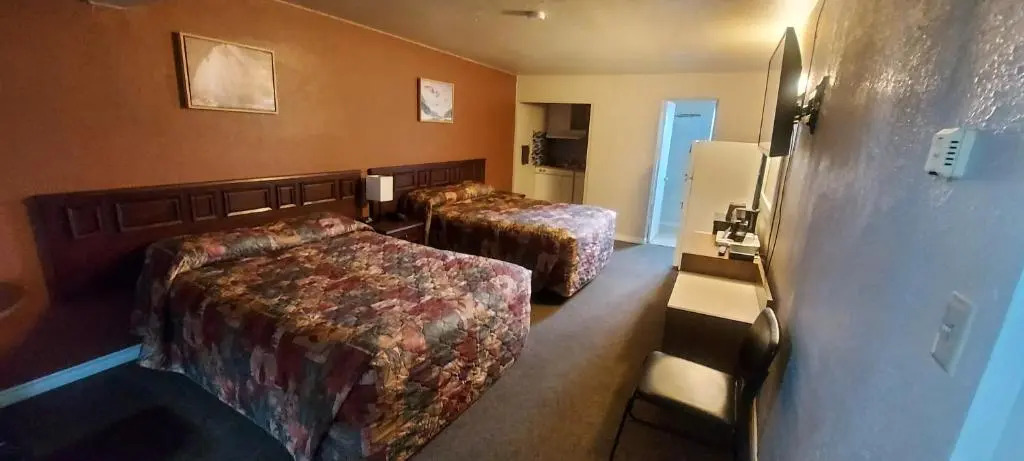 Lazy Bear Lodge