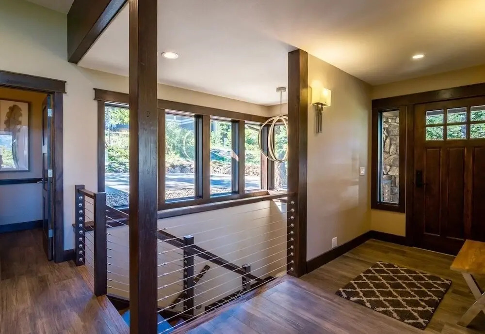 Hyler Mountain Lodge Luxury Vacation  At Windcliff 5 Bedroom Home by RedAwning