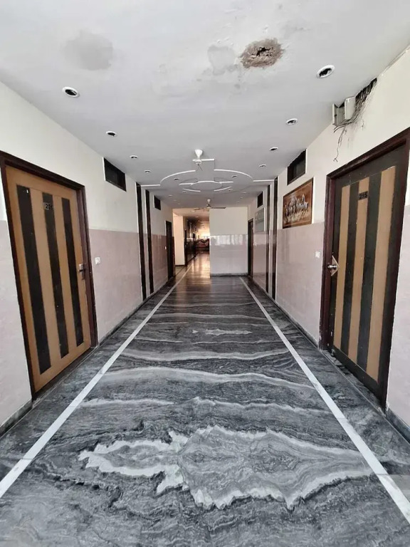 nancy paradise hotel