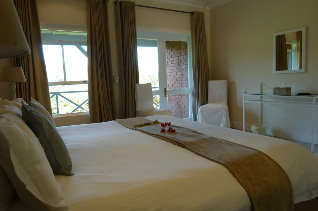 Redbourne Country Lodge- Lion Roars Hotels & Lodges