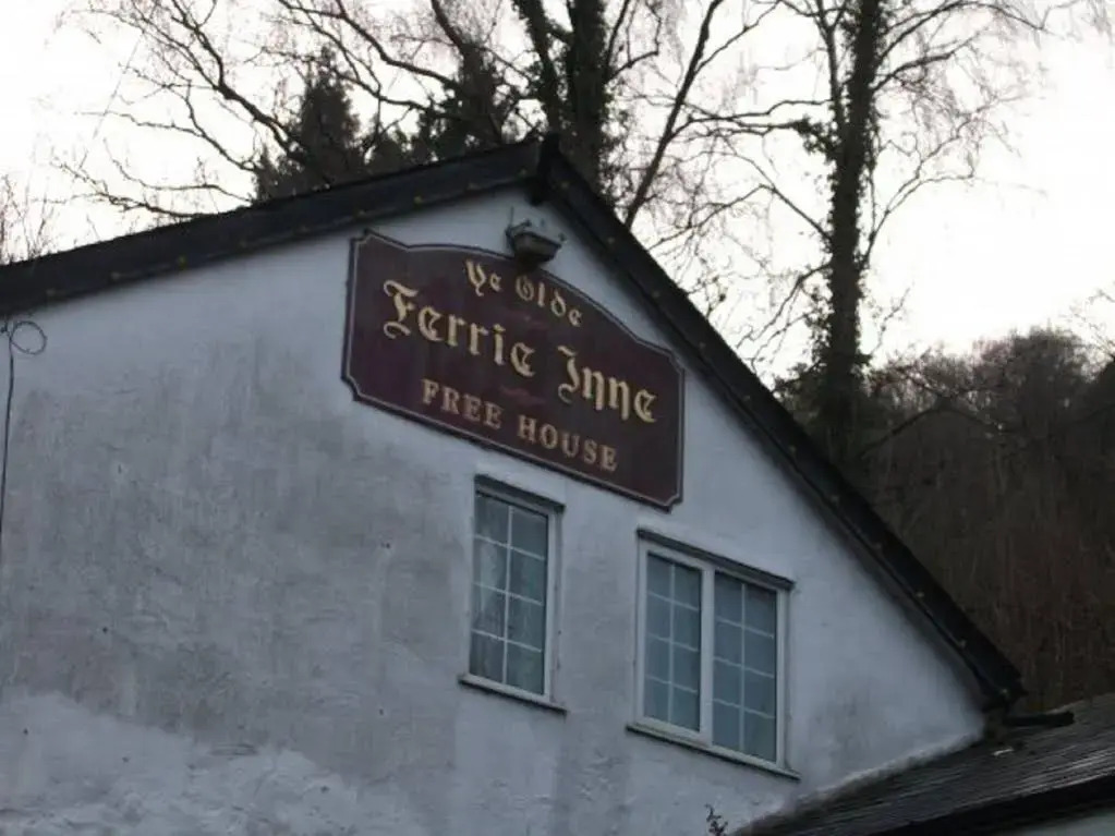 Ye Old Ferrie Inn