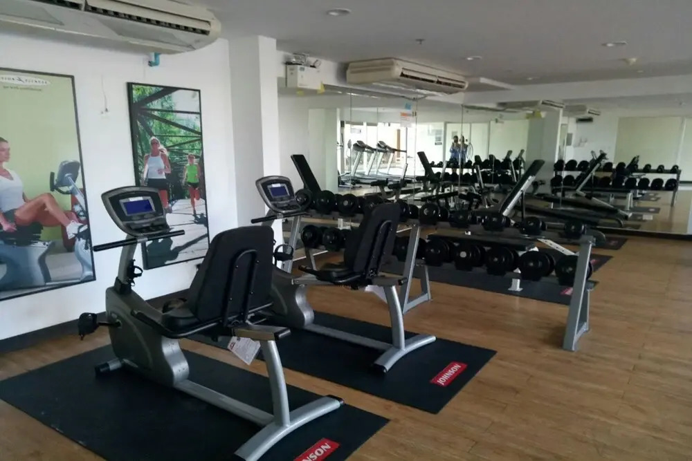 Diamond Sukhumvit by FIB