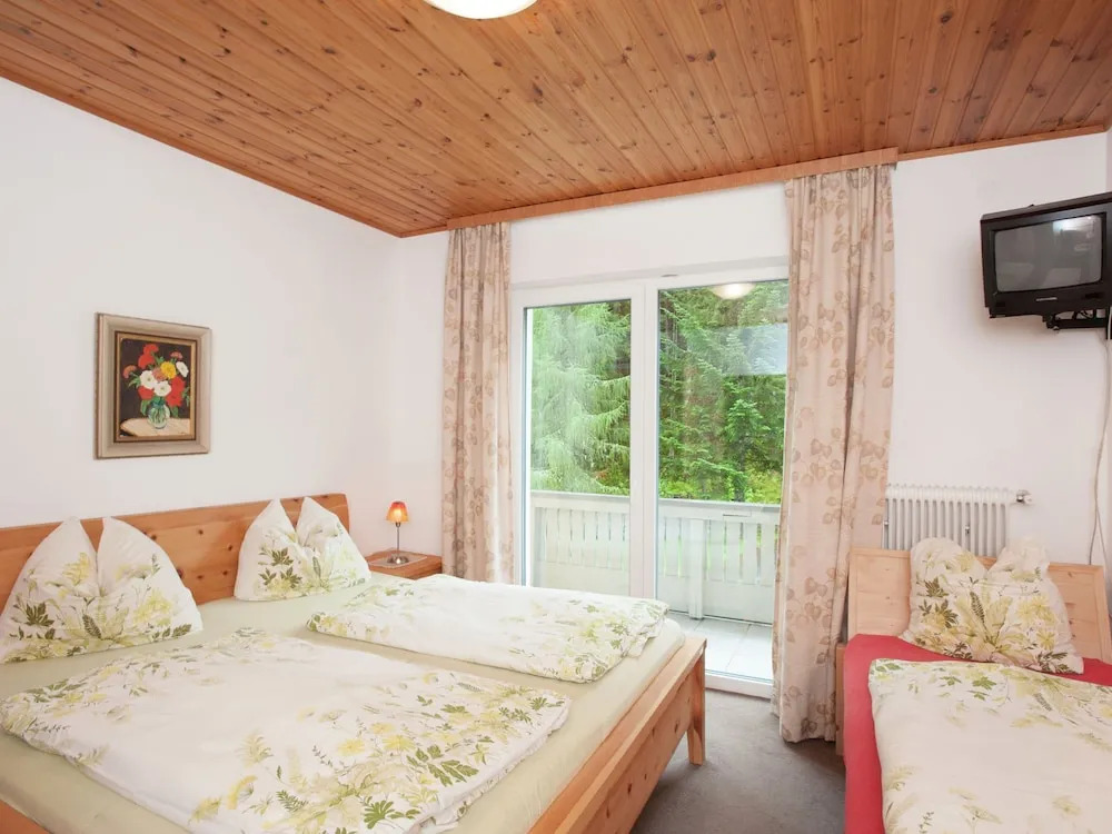 Luxurious Chalet In Zell Am See With Sauna