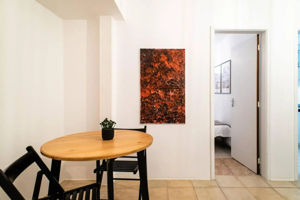 One bedroom appartement with wifi at Porto 3 km away from the beach